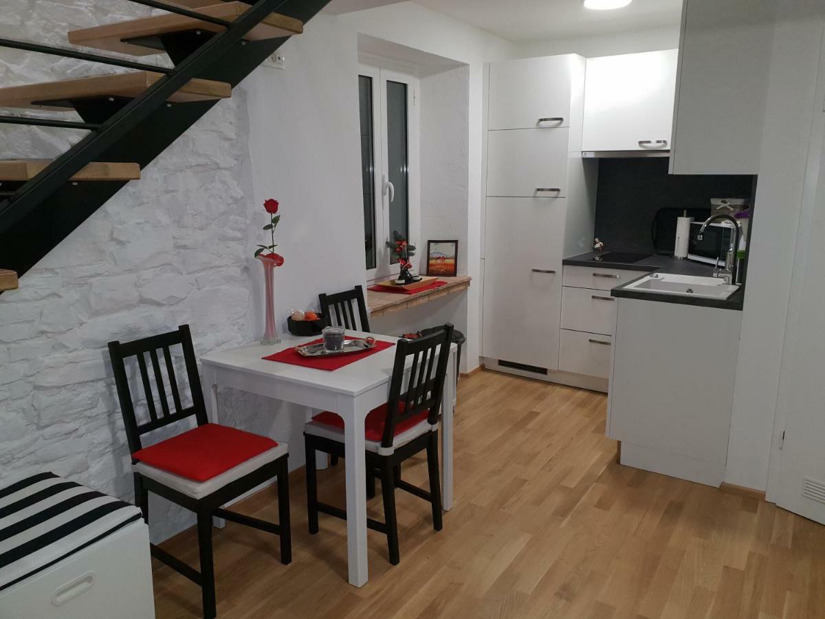 Lejlighed i Izola på 45 m². Soveværelser: 1. Private badeværelser: 1. Eksteriør billede