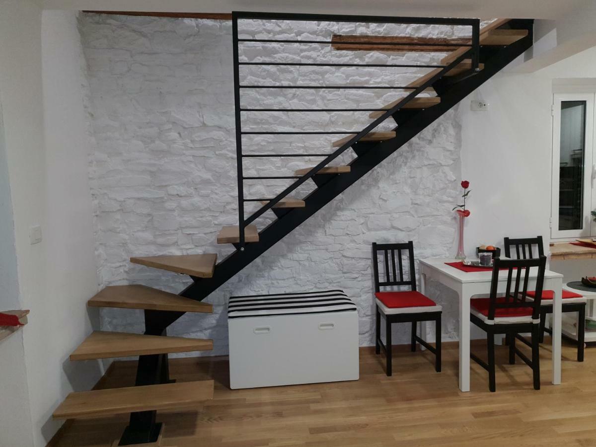 Lejlighed i Izola på 45 m². Soveværelser: 1. Private badeværelser: 1. Eksteriør billede